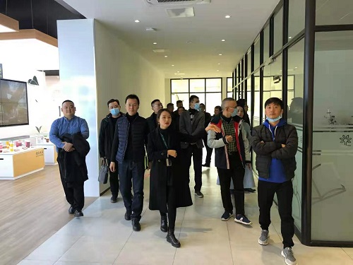 香蕉视频APP破解版游学成长
